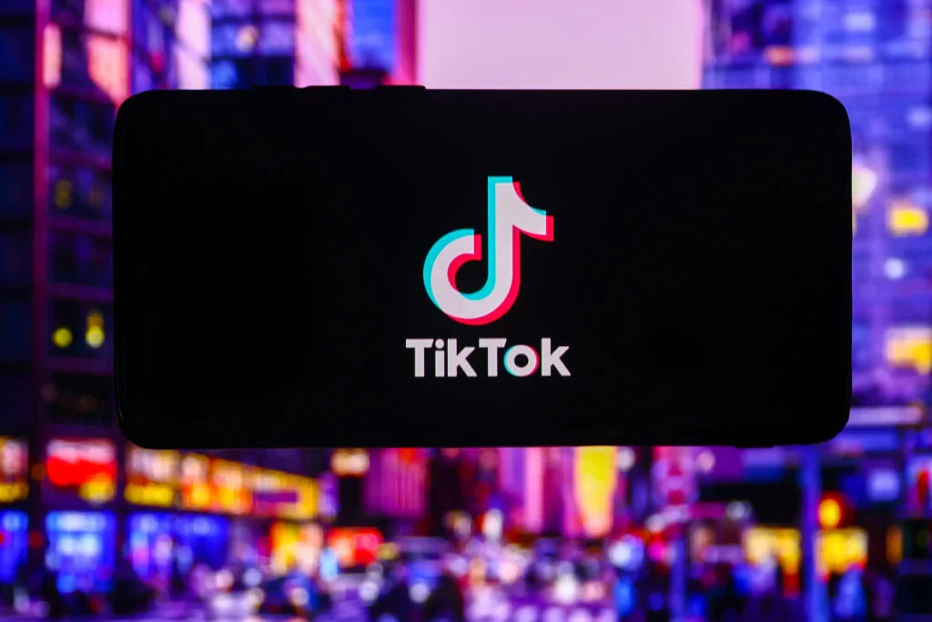 🚀 How Small Brands Are Dominating TikTok to Sell Clothing & Products in 2025